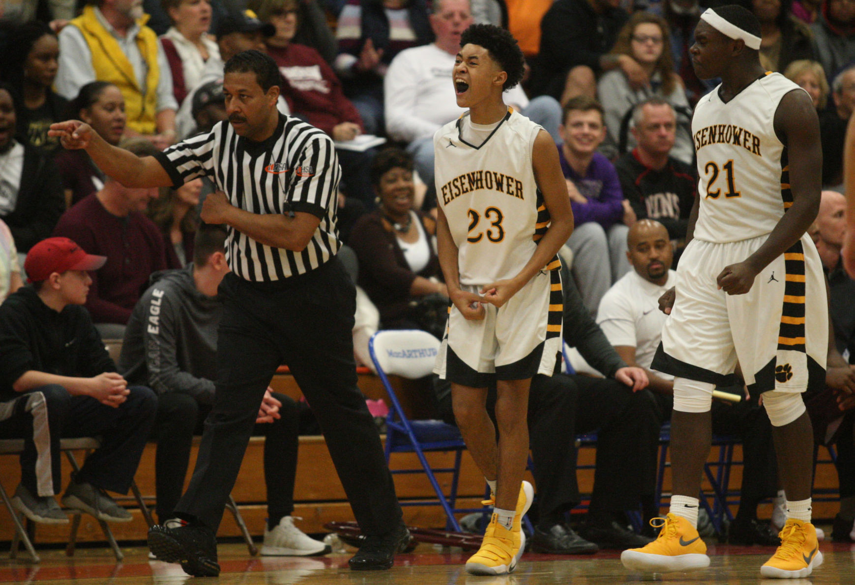 Eisenhower vs Champaign Central Boys Basketball 5 11.24.17.jpg